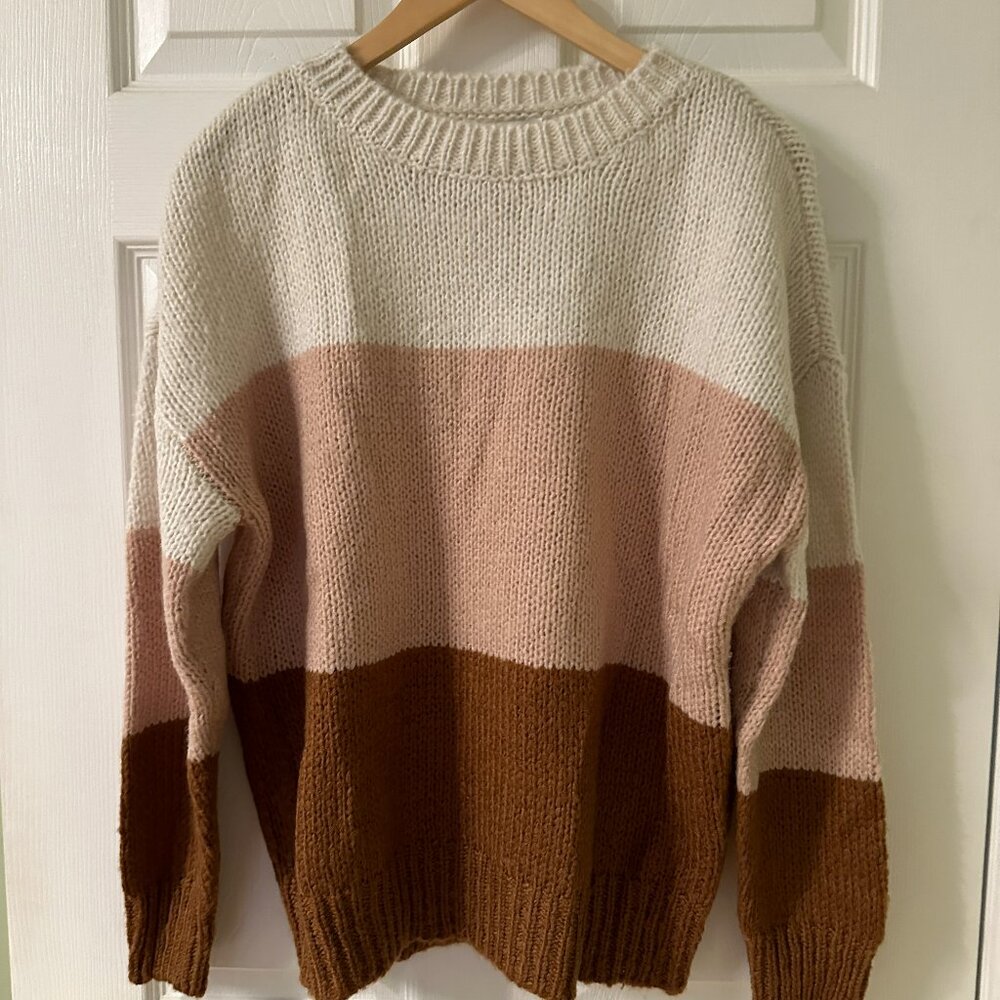 Woven Heart Color Block Sweater, size M